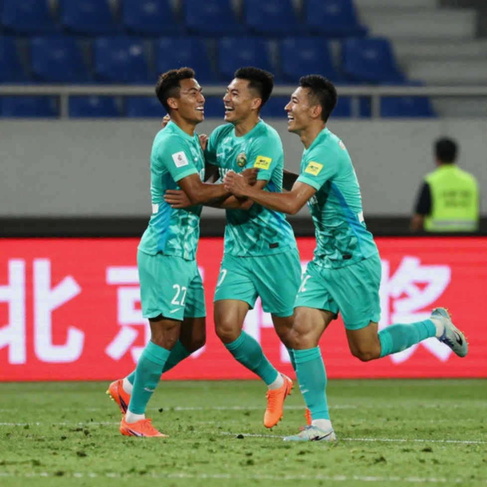 Enzo Fernández praises Haaland as 'the beast' after Champions League win at Porto Enzo Fernández praises Haaland as 'the beast' after Champions League win at Porto