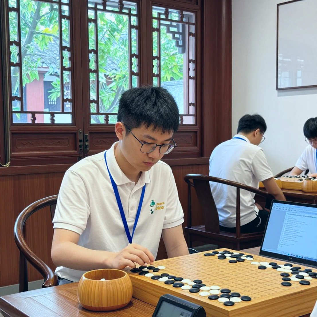 Carlsen khen ngợi hiếm hoi Sindarov sau trận hòa kỹ thuật tại Global Chess League 2026: Sự trỗi dậy của một thế hệ mới