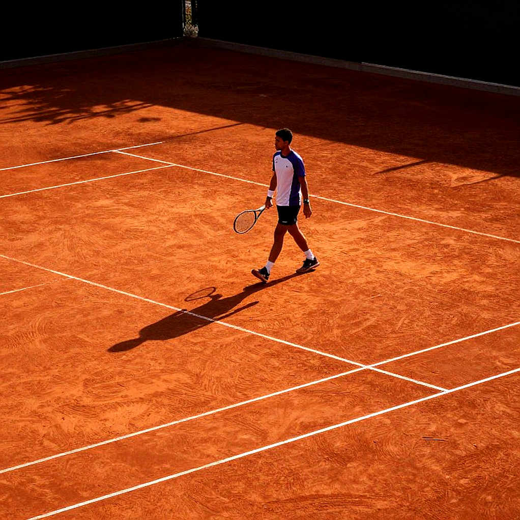 88 phút ở Thượng Hải: Djokovic, cú đúp lỗi giao bóng và khoảng trống dữ liệu