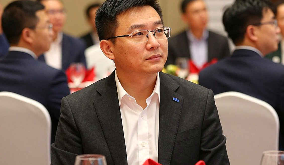 Lớp trầm tích không nói dối: Vì sao lò đào tạo trẻ Việt Nam đang sản sinh ra những viên ngọc mờ?