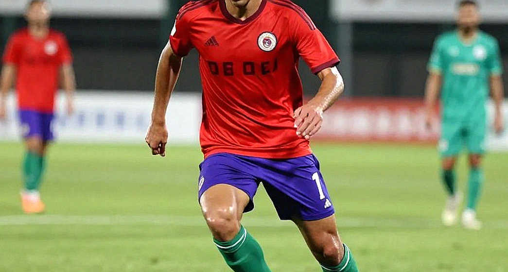 Vì sao FIFA không cho phép Argentina vĩnh viễn treo áo số 10 của Messi?