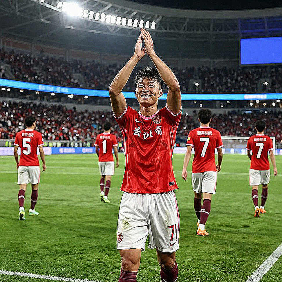 Williams Minh Hoàng in Vietnam squad: A 1m90 striker and the second door still closed Williams Minh Hoàng in Vietnam squad: A 1m90 striker and the second door still closed