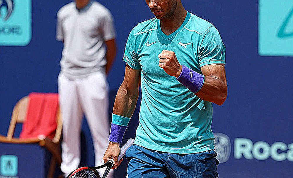 Giao bóng cắt ở match point thứ ba: cách Davidovich Fokina hạ Zverev và mở ra chung kết toàn Tây Ban Nha ở Thượng Hải