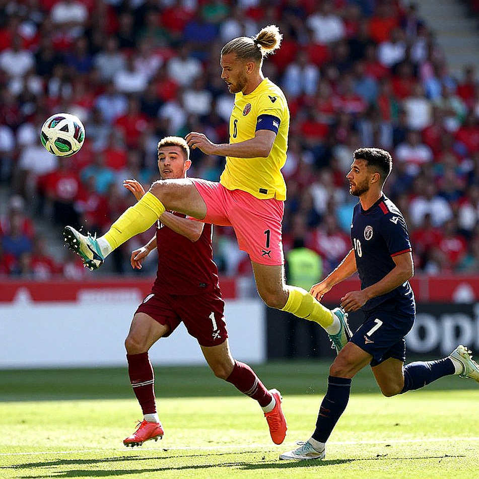 Seven Midfielders, Two Debutants and 11 Days of Destiny: The Netherlands Opens a New Era Seven Midfielders, Two Debutants and 11 Days of Destiny: The Netherlands Opens a New Era