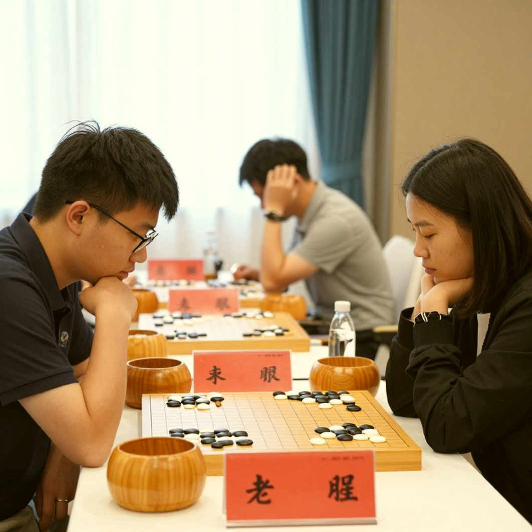 Daniel King and the Najdorf Update: When Chess Theory Is Sold as a Subscription