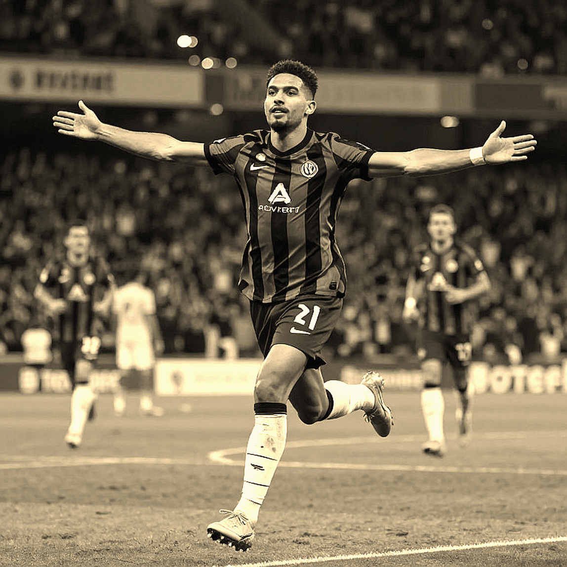 Bốn cái tên sau 26 bàn thắng của Barcelona, và cái bóng dài của Mbappé Bốn cái tên sau 26 bàn thắng của Barcelona, và cái bóng dài của Mbappé