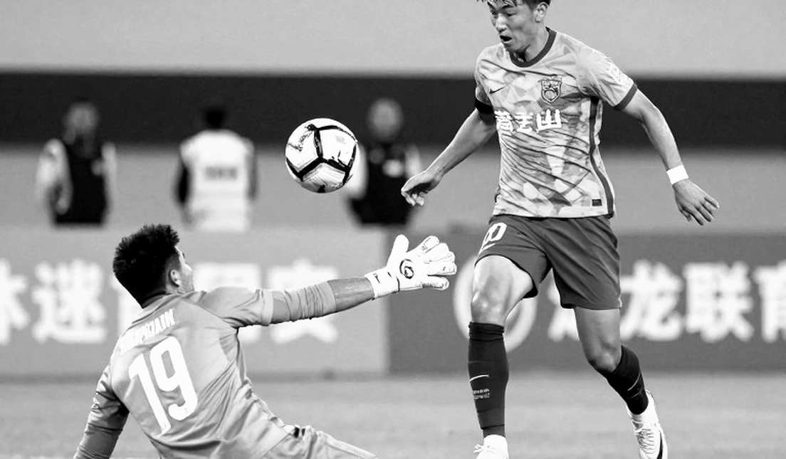 Araujo, the €55m Clause and Liverpool's Strategic Gamble Araujo, the €55m Clause and Liverpool's Strategic Gamble