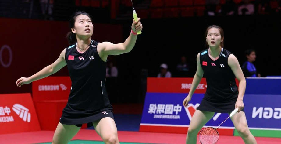 Alwi Farhan tập cùng Kento Momota trước Asian Games 2026: một buổi tập, hai câu chuyện và một khoảng trống dữ liệu Alwi Farhan tập cùng Kento Momota trước Asian Games 2026: một buổi tập, hai câu chuyện và một khoảng trống dữ liệu